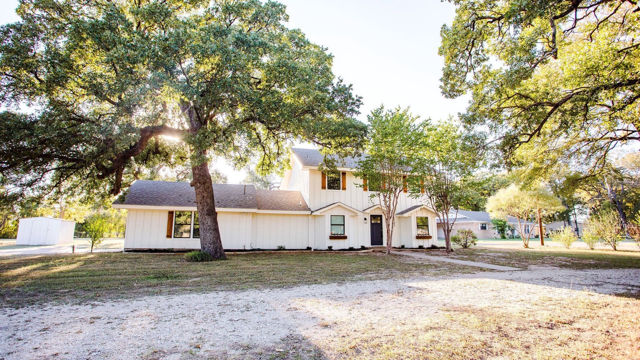 Photo of Outdoor in Lacy-Lakeview