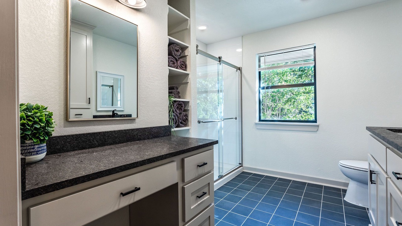 Photo of Bathroom in Lacy-Lakeview