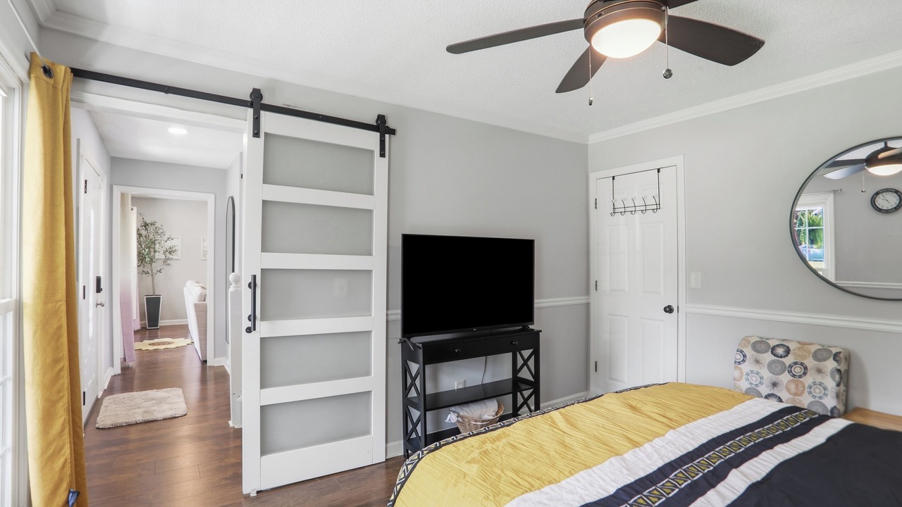 Photo of Bedroom in Roswell