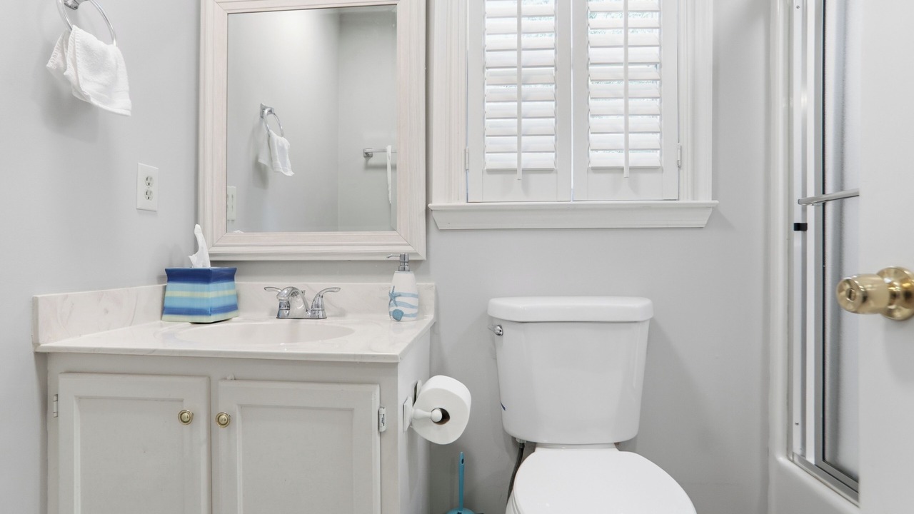 Photo of Bathroom in Roswell