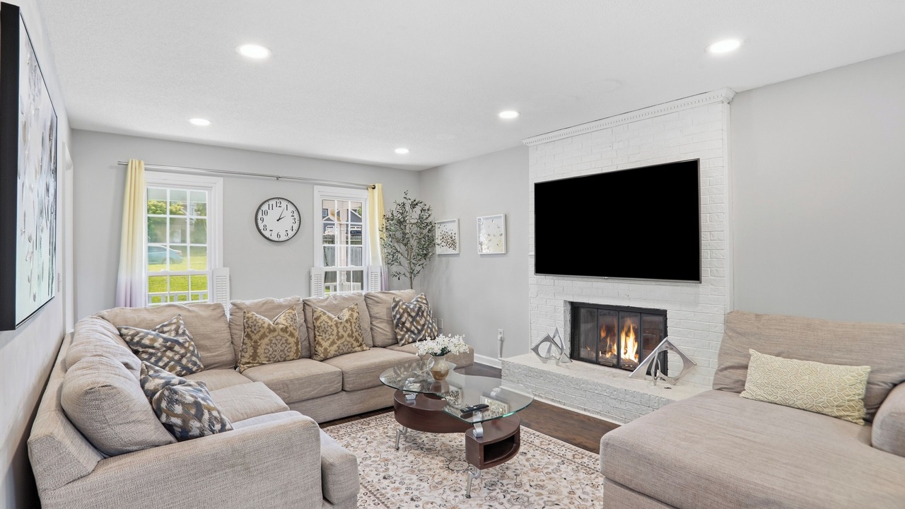 Photo of Livingroom in Roswell