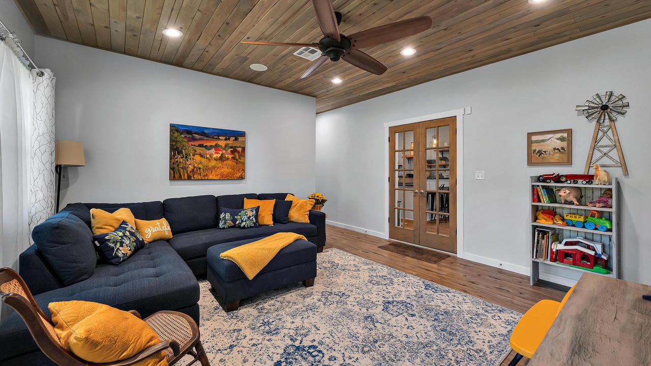 Photo of Livingroom in Waco