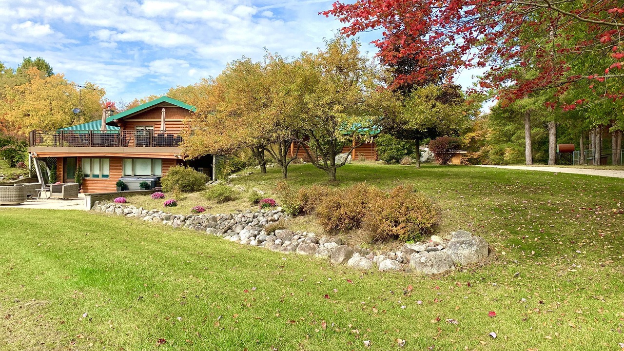 Photo of Outdoor in Cadillac