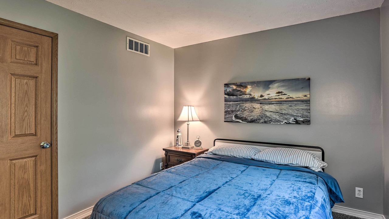 Photo of Bedroom in Pentwater