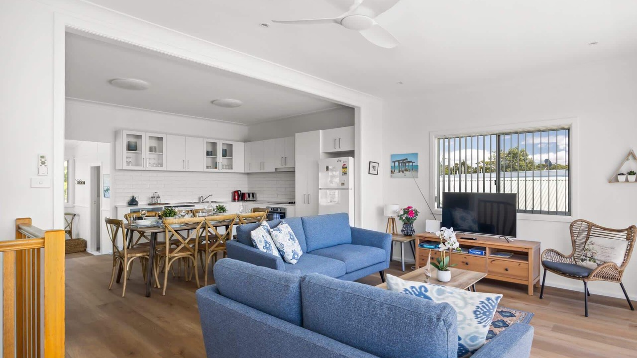 Photo of Livingroom in Dolphin Point