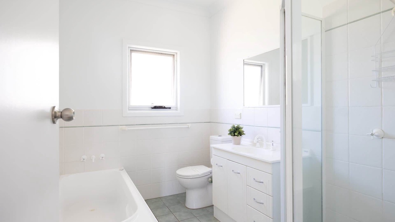Photo of Bathroom in Dolphin Point