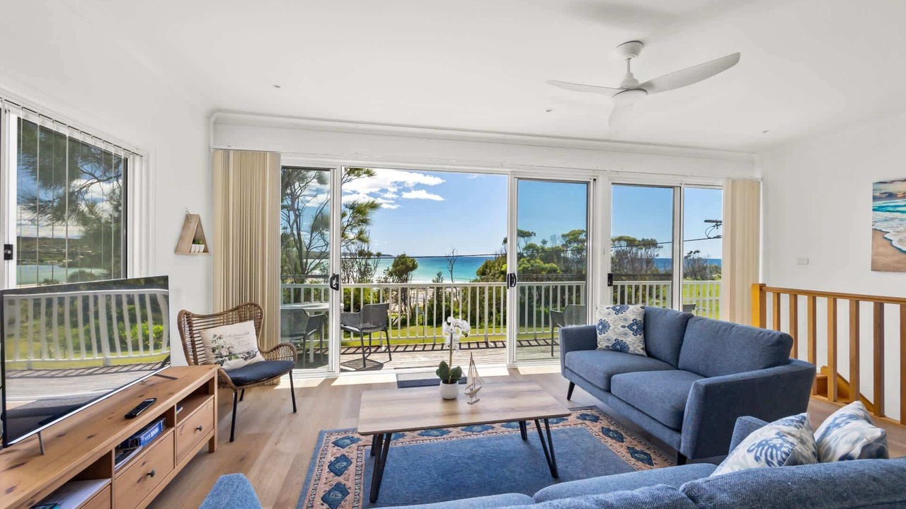 Photo of Livingroom in Dolphin Point