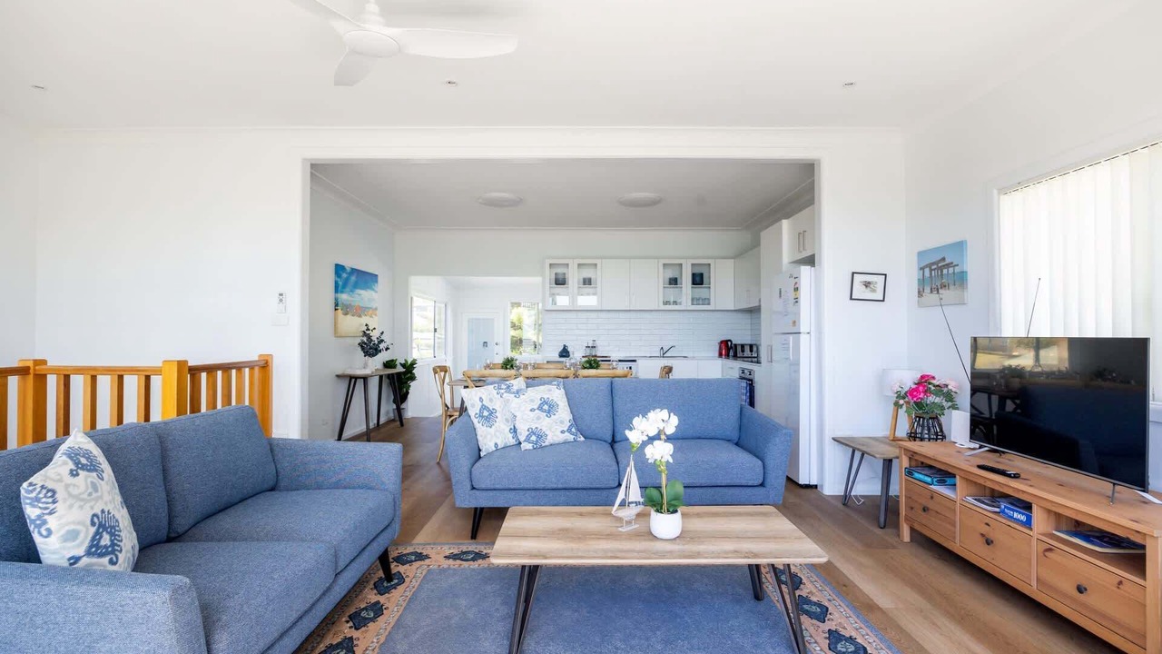 Photo of Livingroom in Dolphin Point