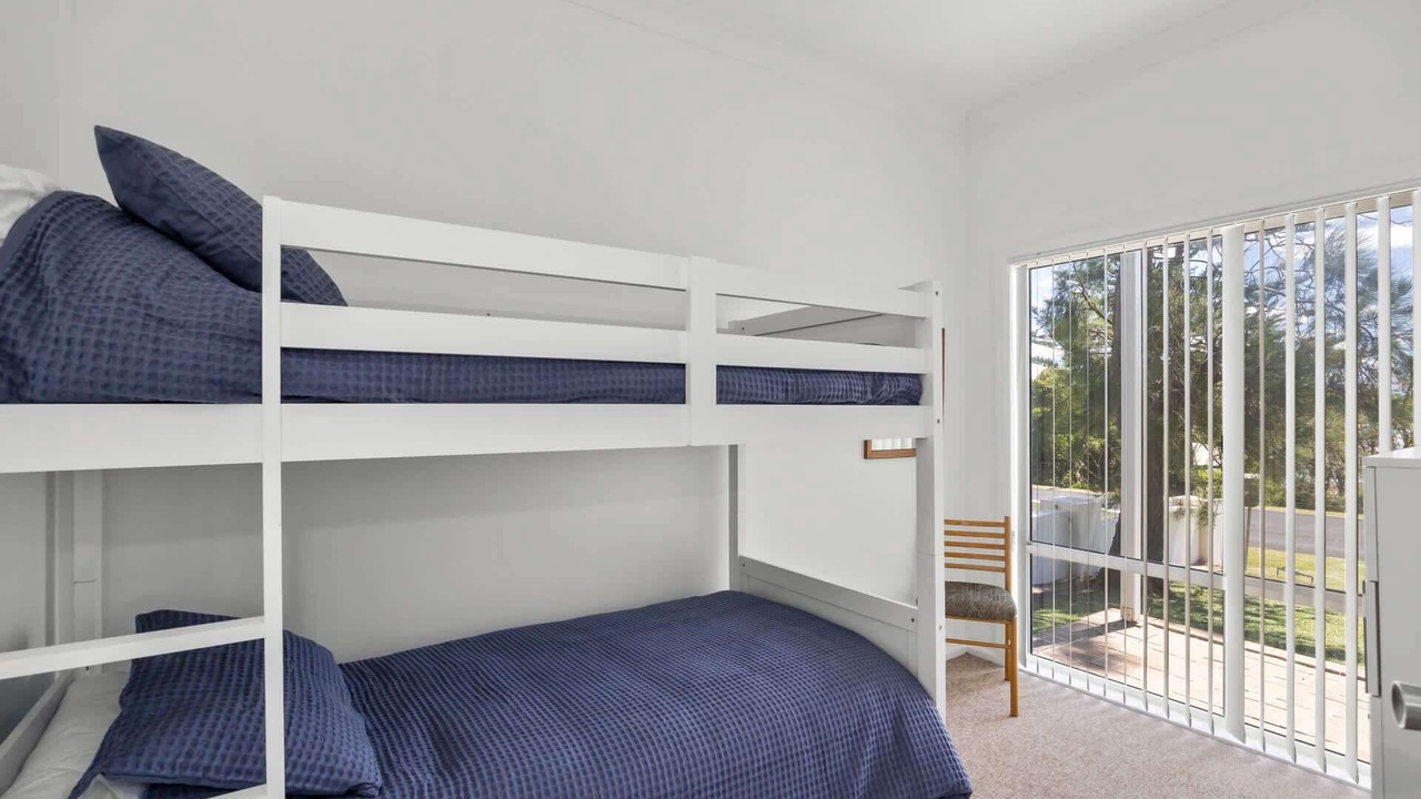 Photo of Bedroom in Dolphin Point