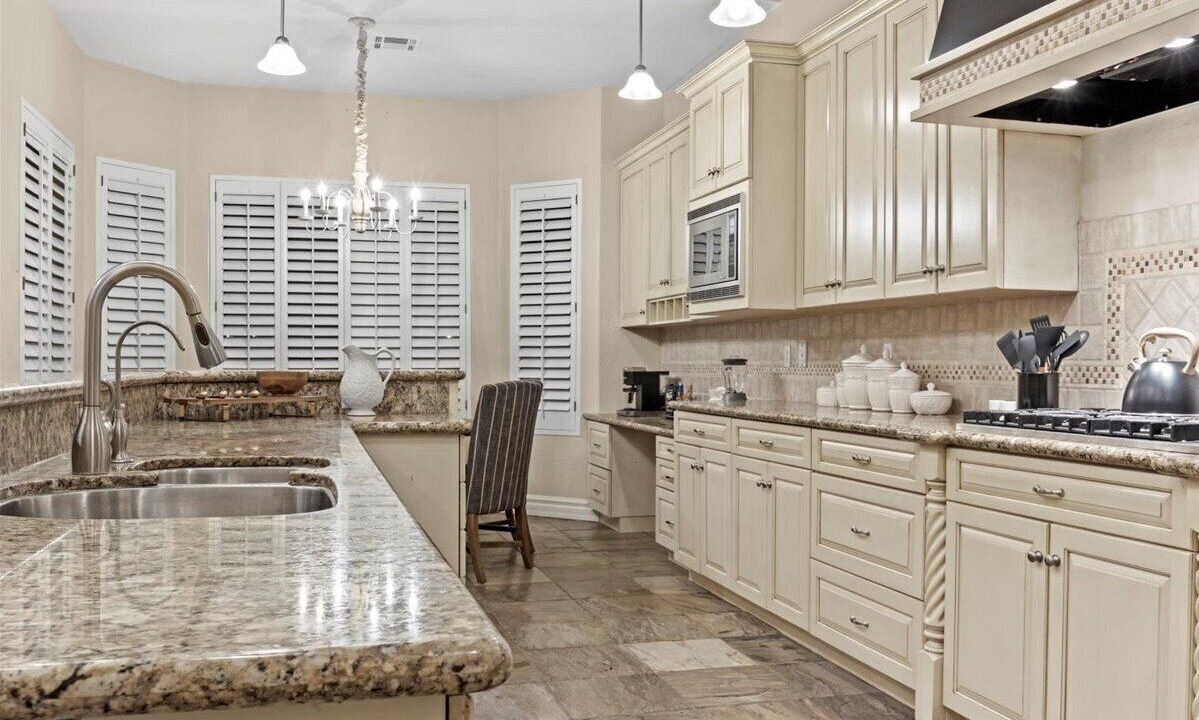 Photo of Kitchen in Arabian Views