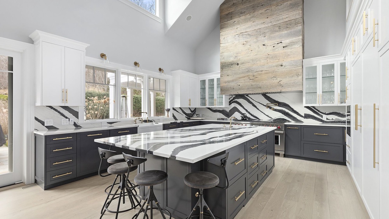 Photo of Kitchen in Amagansett North