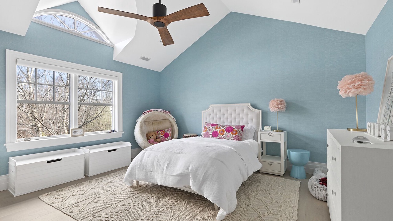 Photo of Bedroom in Amagansett North