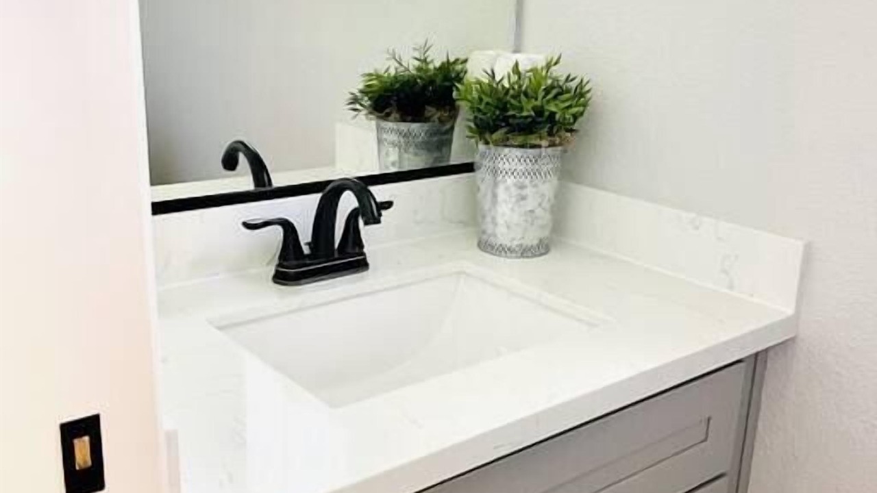 Photo of Bedroom in Apple Hill