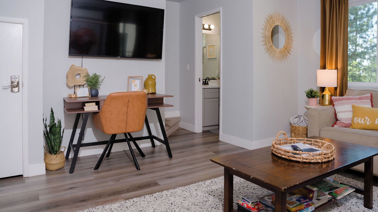 Photo of Bedroom in Apple Hill
