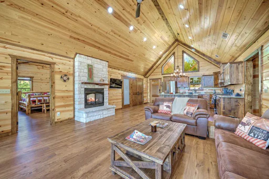 Photo of Livingroom in Tuskahoma