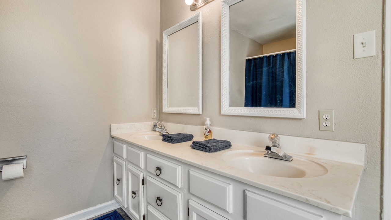 Photo of Bathroom in Sherwood