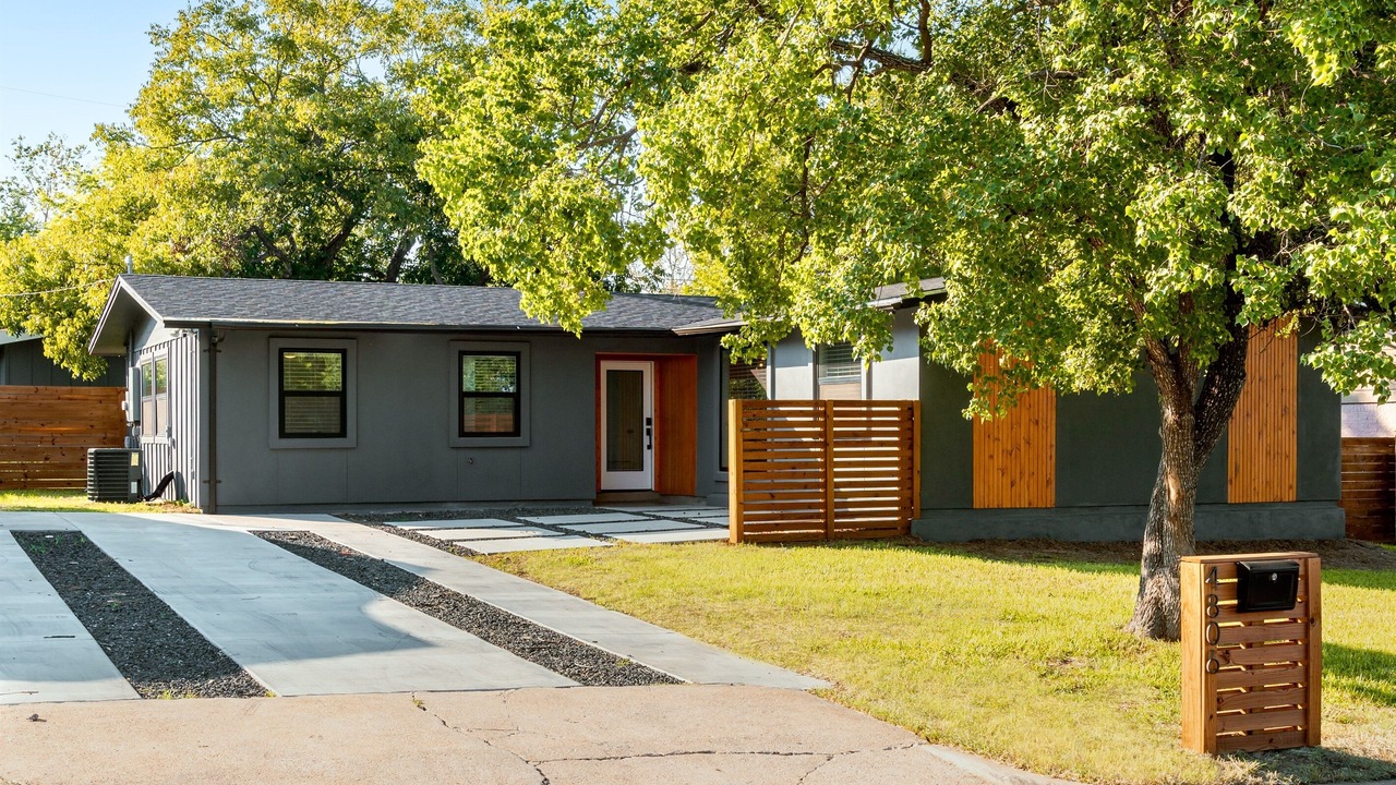 Photo of Outdoor in East MLK