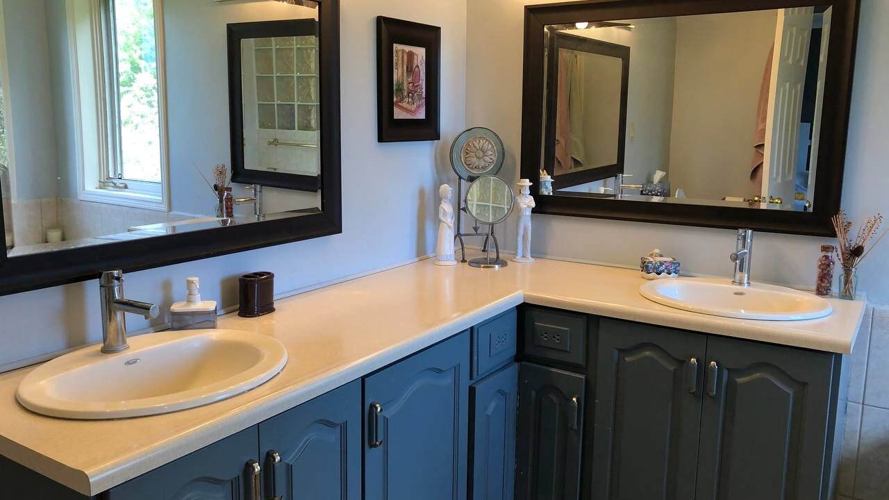 Photo of Bathroom in Brock