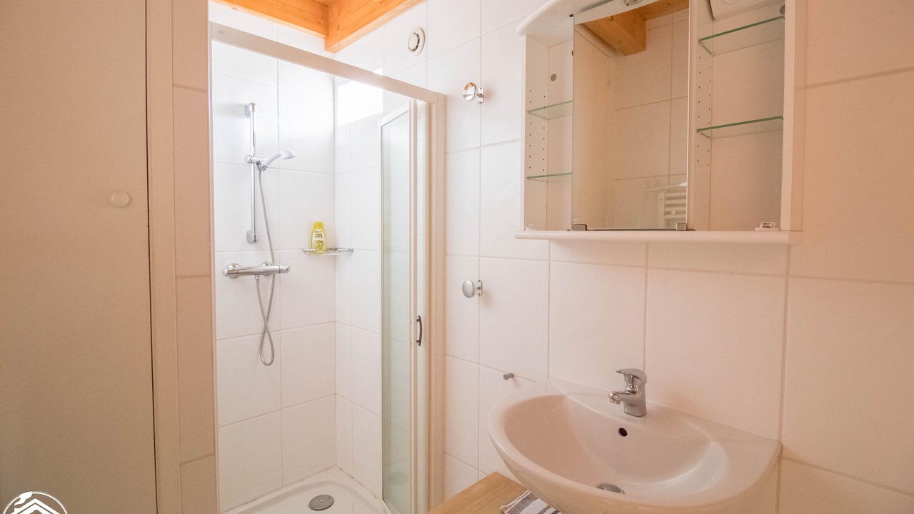 Photo of Bathroom in Saint-Quentin-sur-Sauxillanges