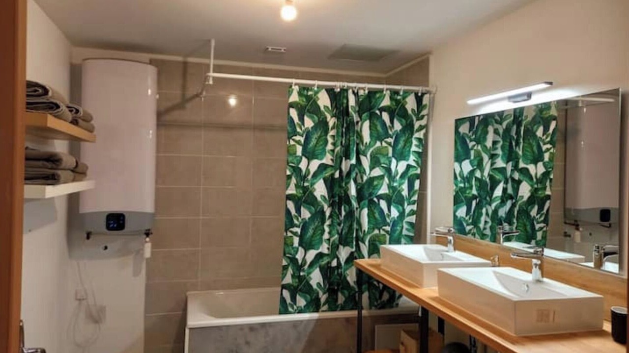 Photo of Bathroom in Valence