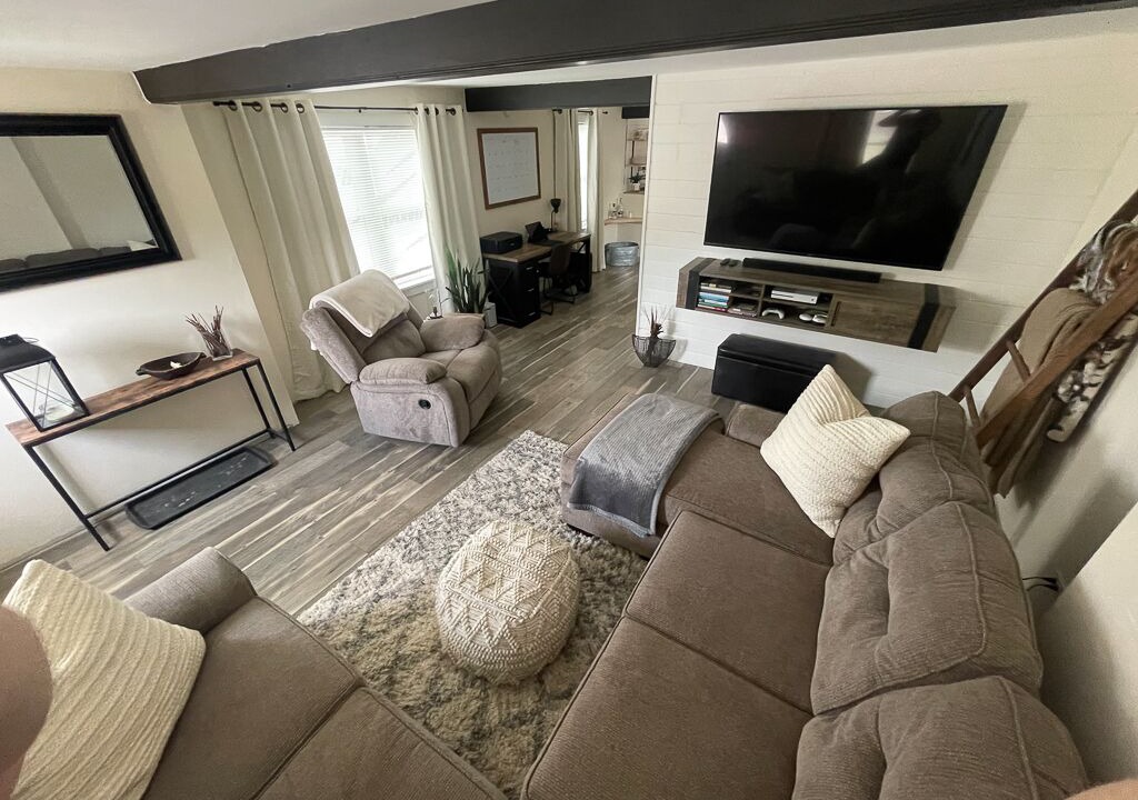 Photo of Livingroom in McKownville