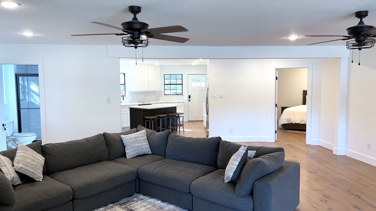 Photo of Livingroom in Gordon