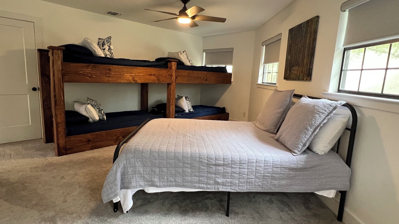 Photo of Bedroom in Gordon
