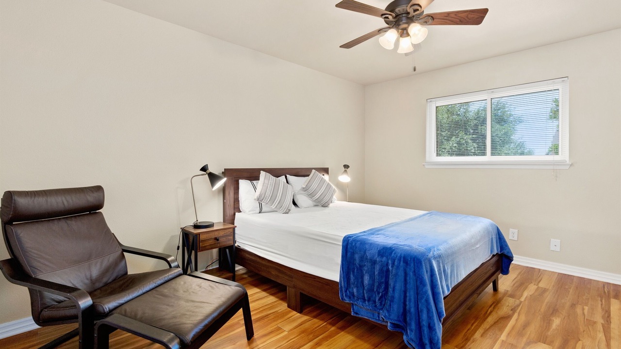 Photo of Bedroom in Medical Center District