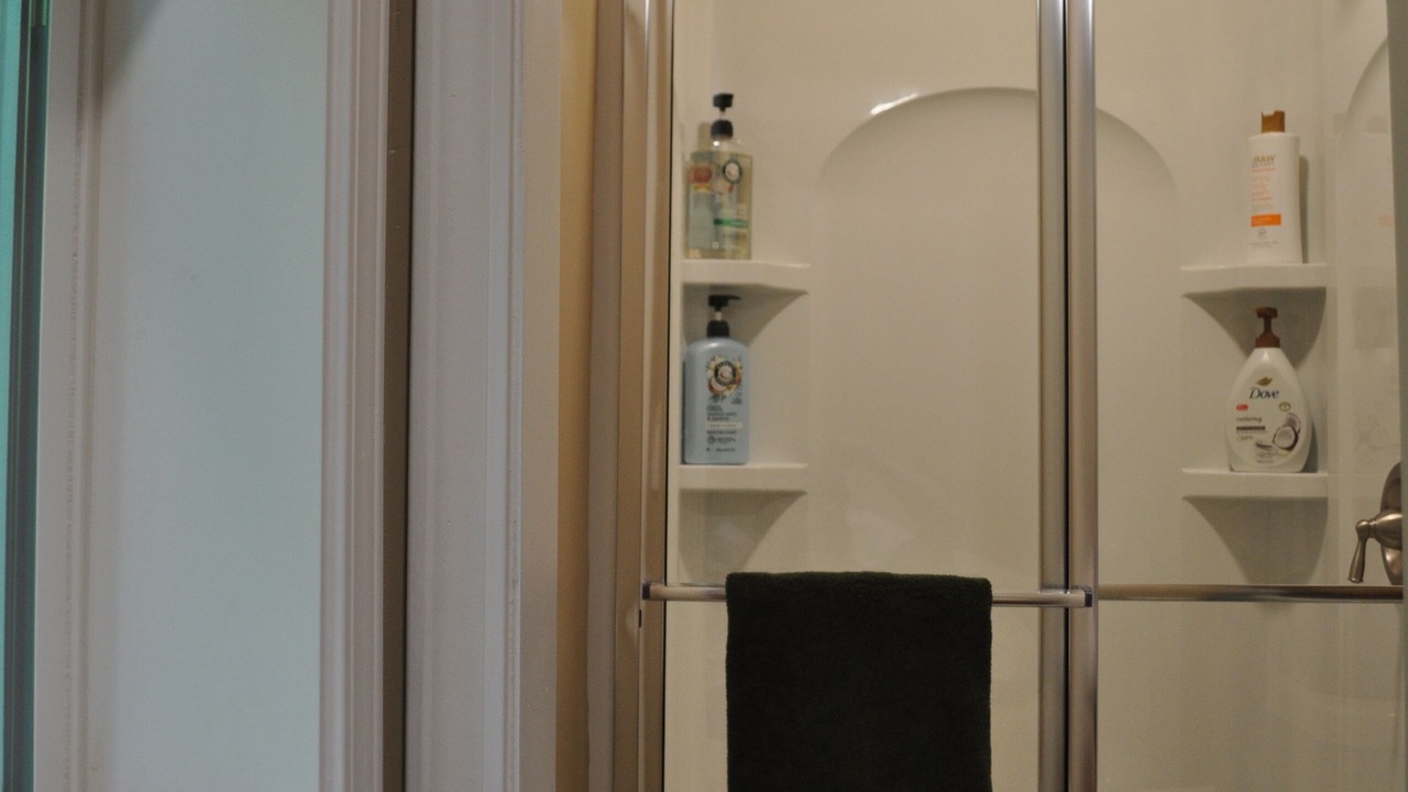 Photo of Bathroom in Lenexa