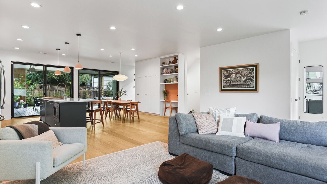 Photo of Livingroom in Ladd's Addition