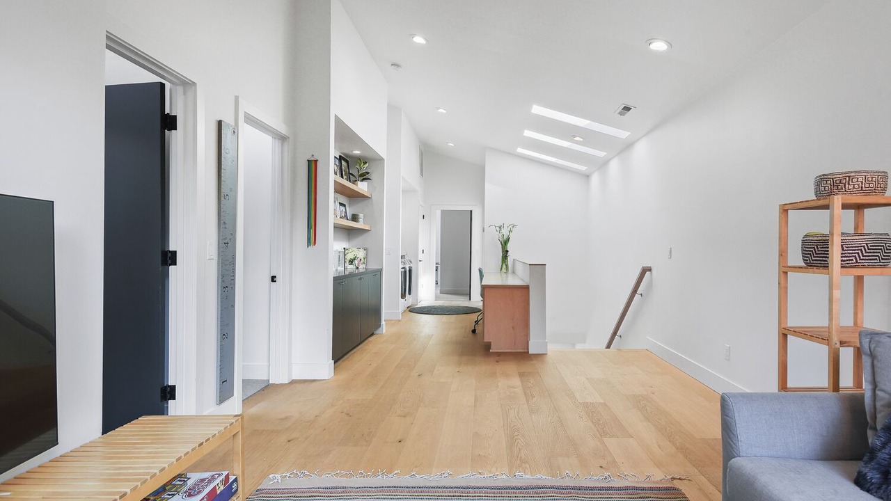 Photo of Others in Ladd's Addition