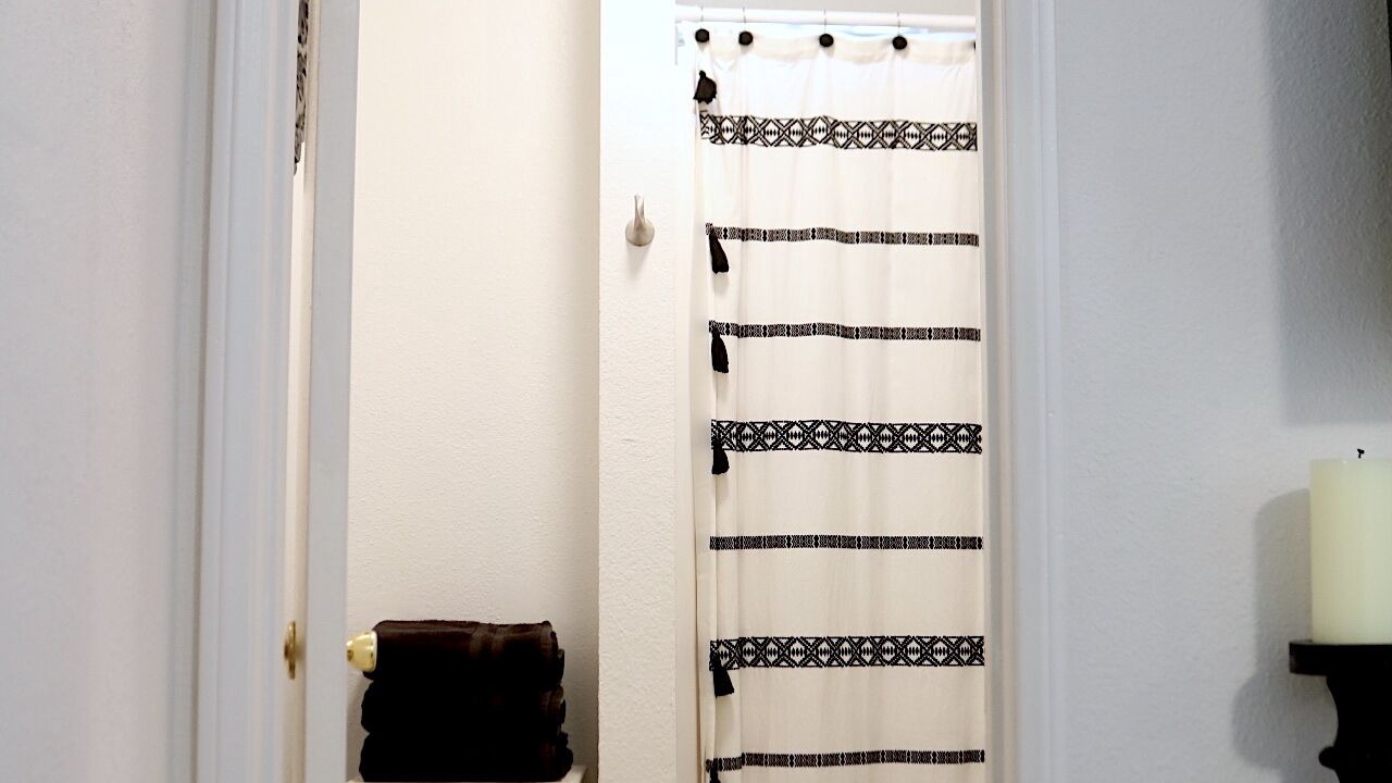 Photo of Bathroom in Calexico