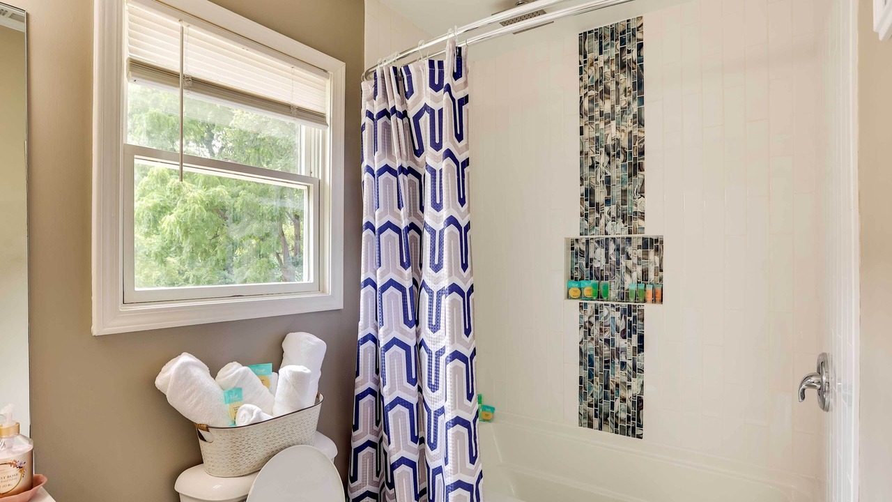 Photo of Bathroom in Bashford Manor