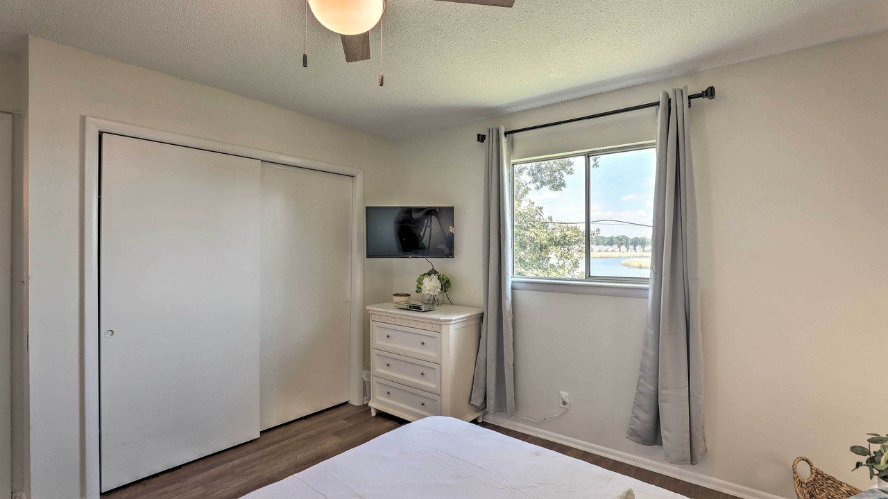 Photo of Bedroom in Hanahan