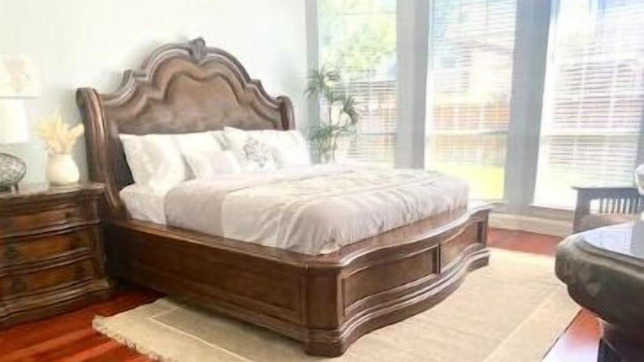 Photo of Bedroom in Northwest Carrollton