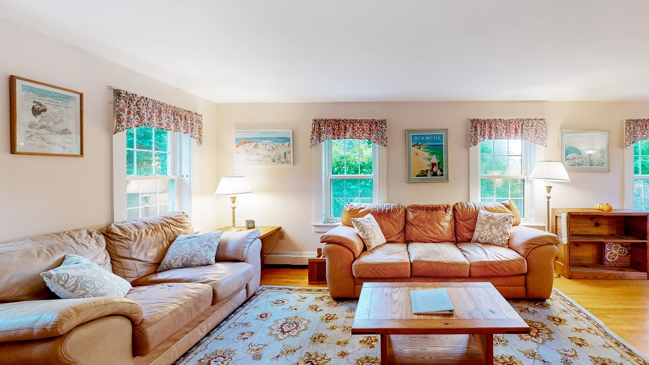 Photo of Livingroom in Gilford