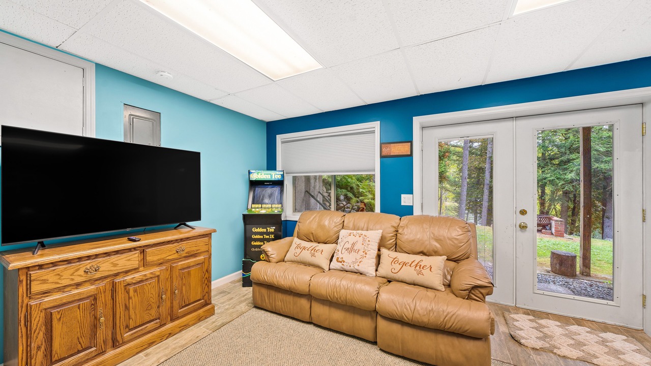 Photo of Livingroom in Warrensburg