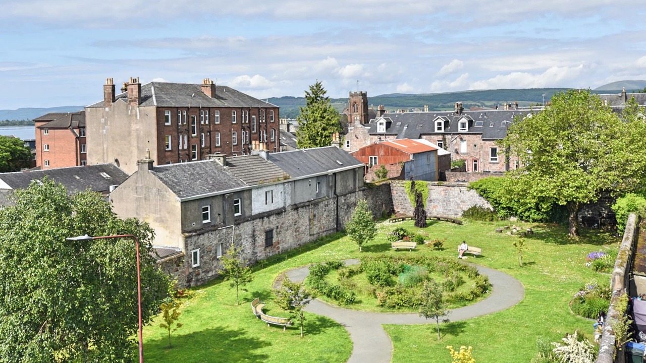 Photo of Others in Helensburgh