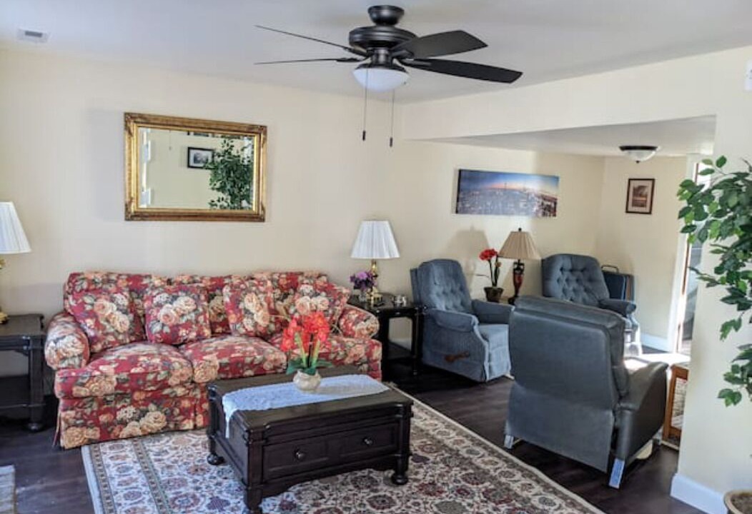 Photo of Livingroom in Huntsville