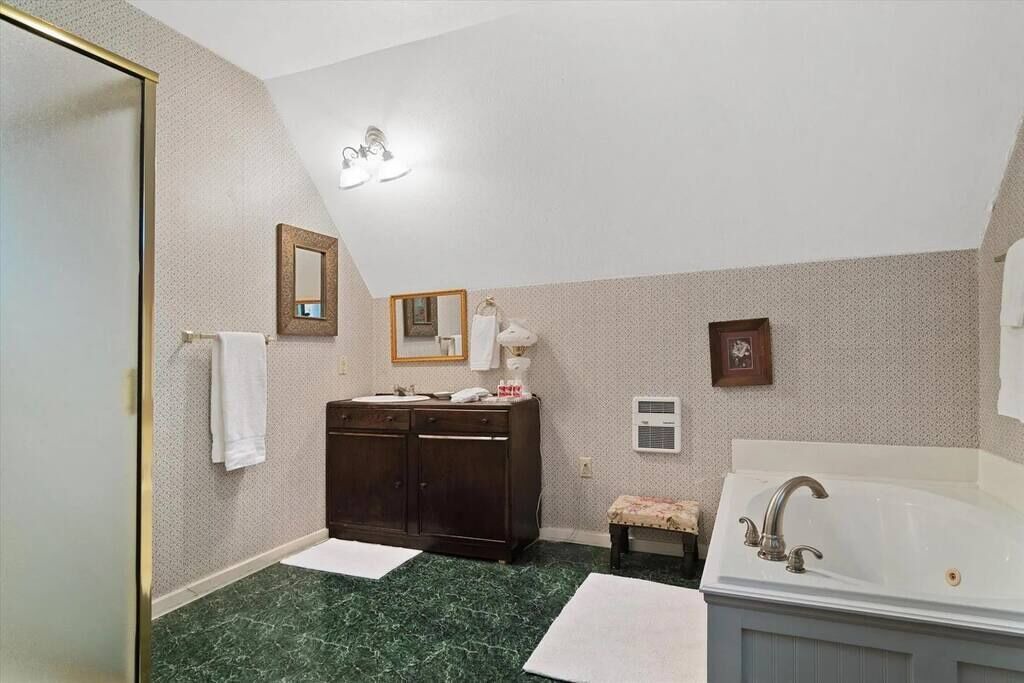 Photo of Bathroom in Bonham