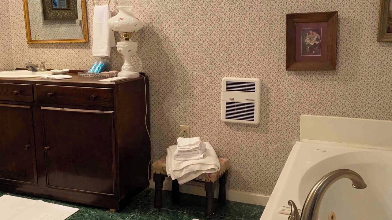 Photo of Bathroom in Bonham