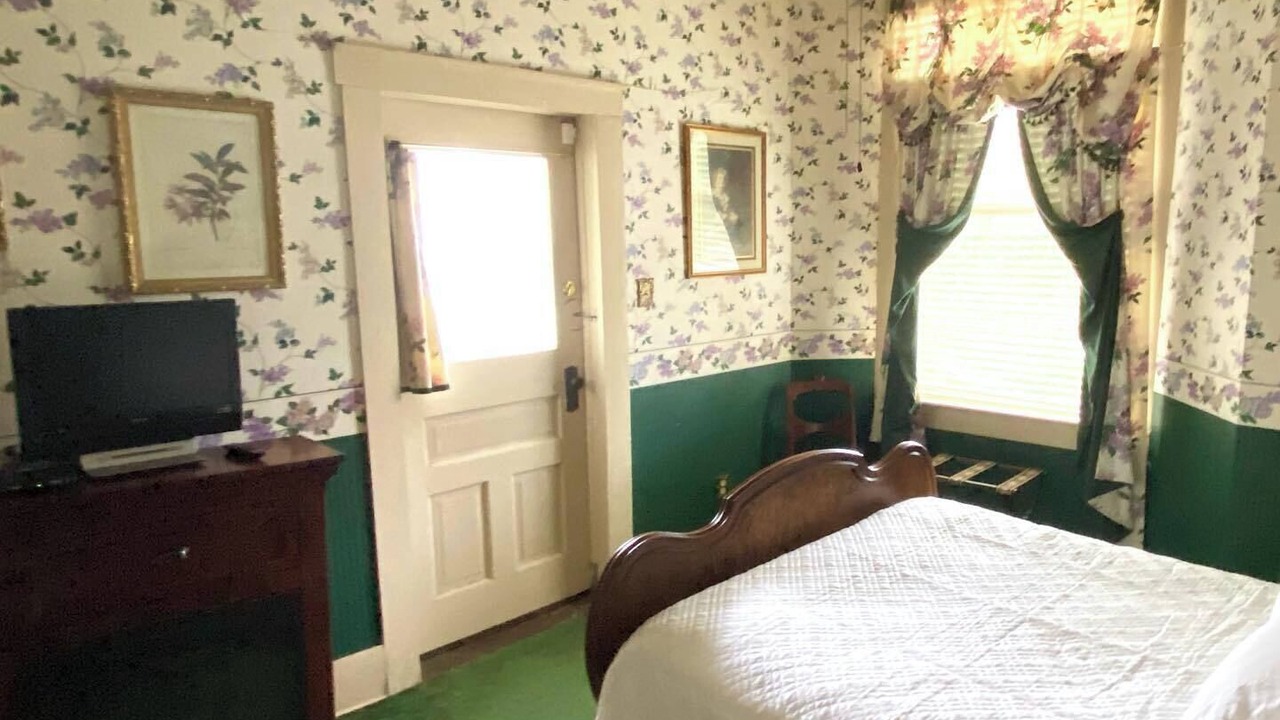 Photo of Bedroom in Bonham