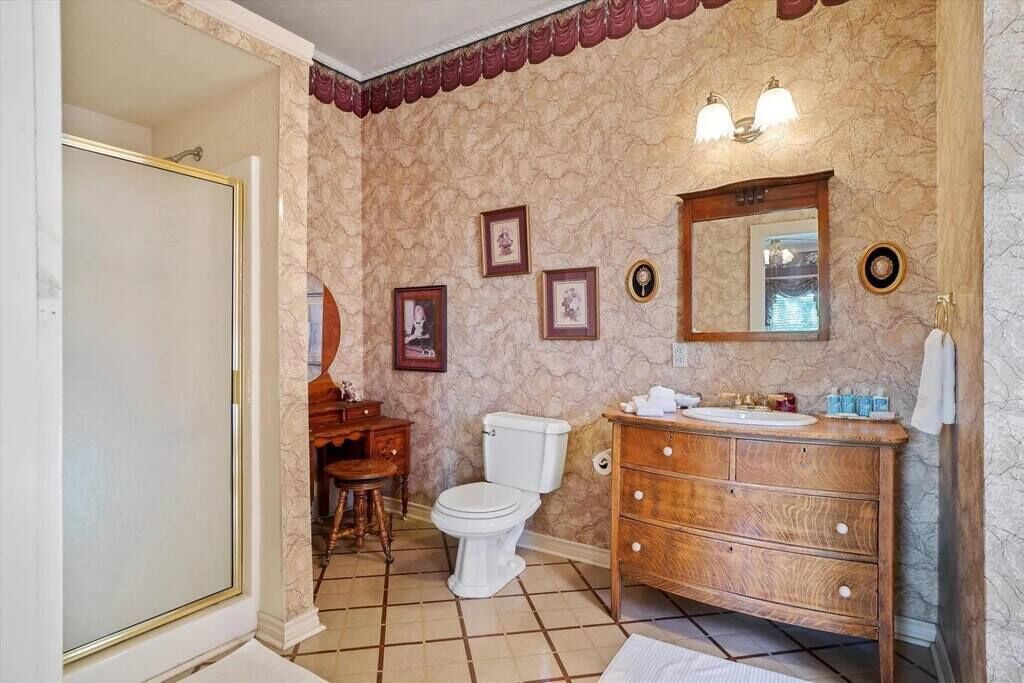 Photo of Bathroom in Bonham