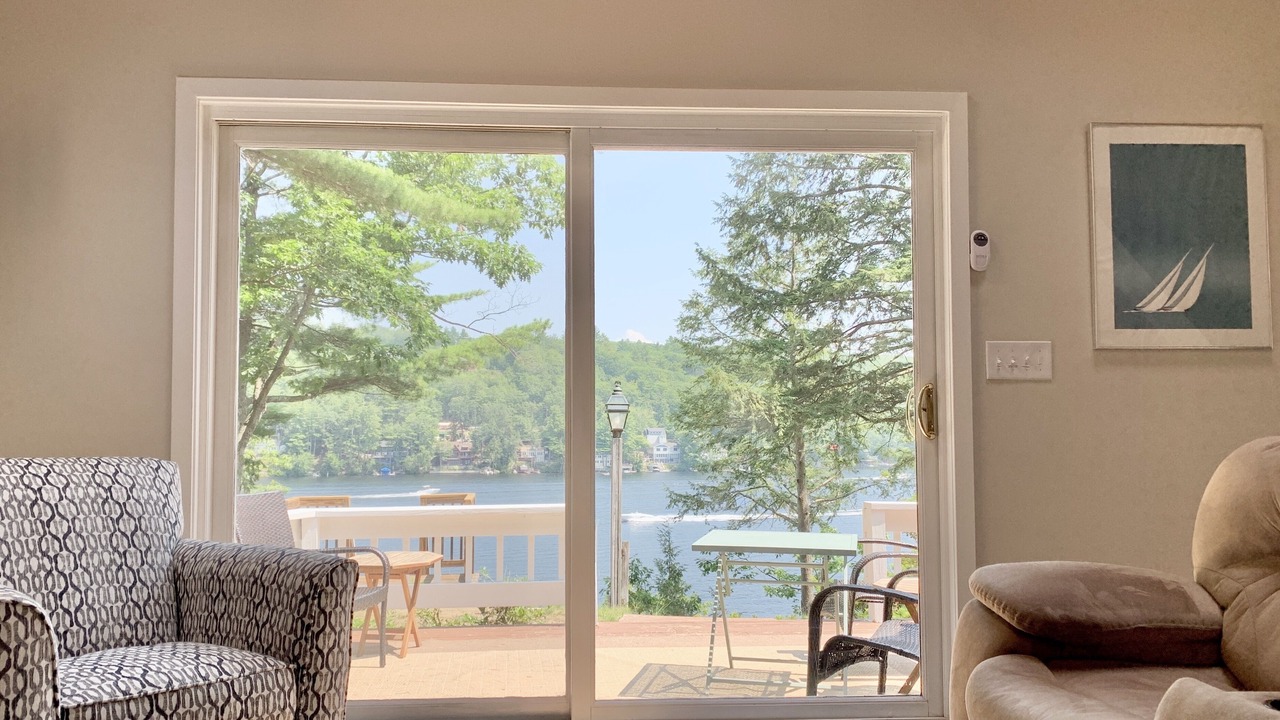 Photo of Livingroom in Alton Bay