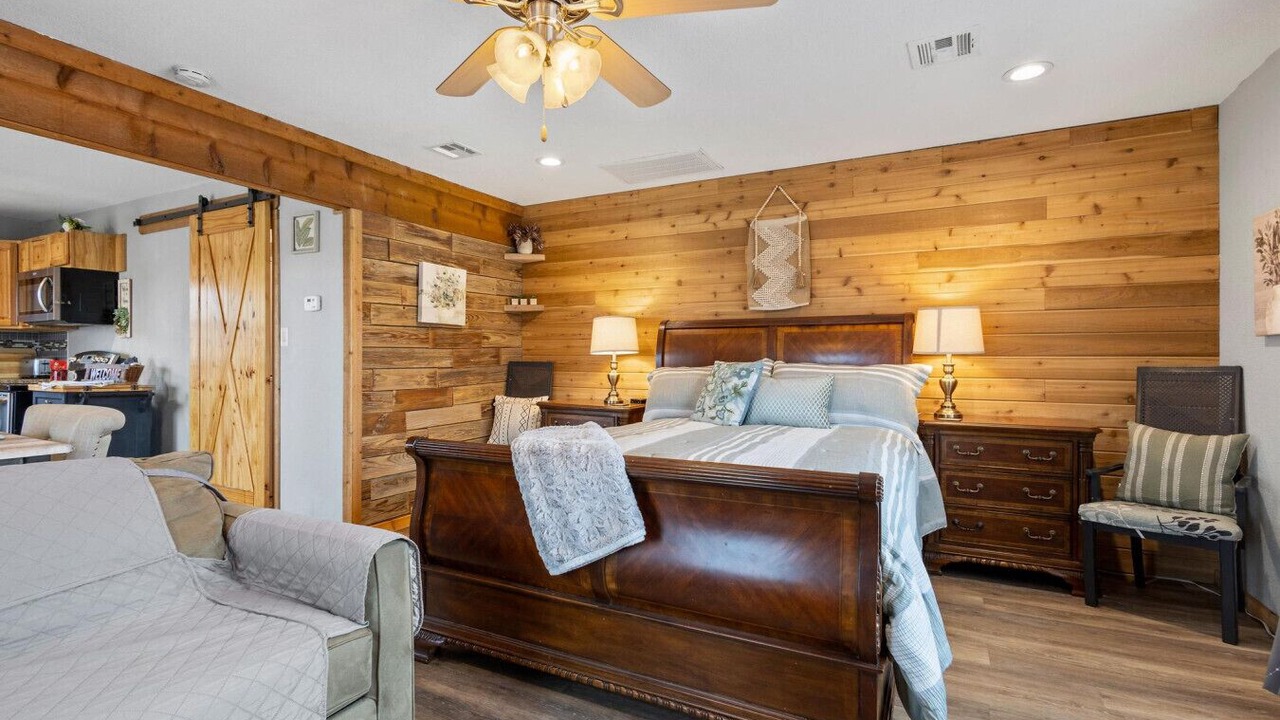 Photo of Bedroom in Denison
