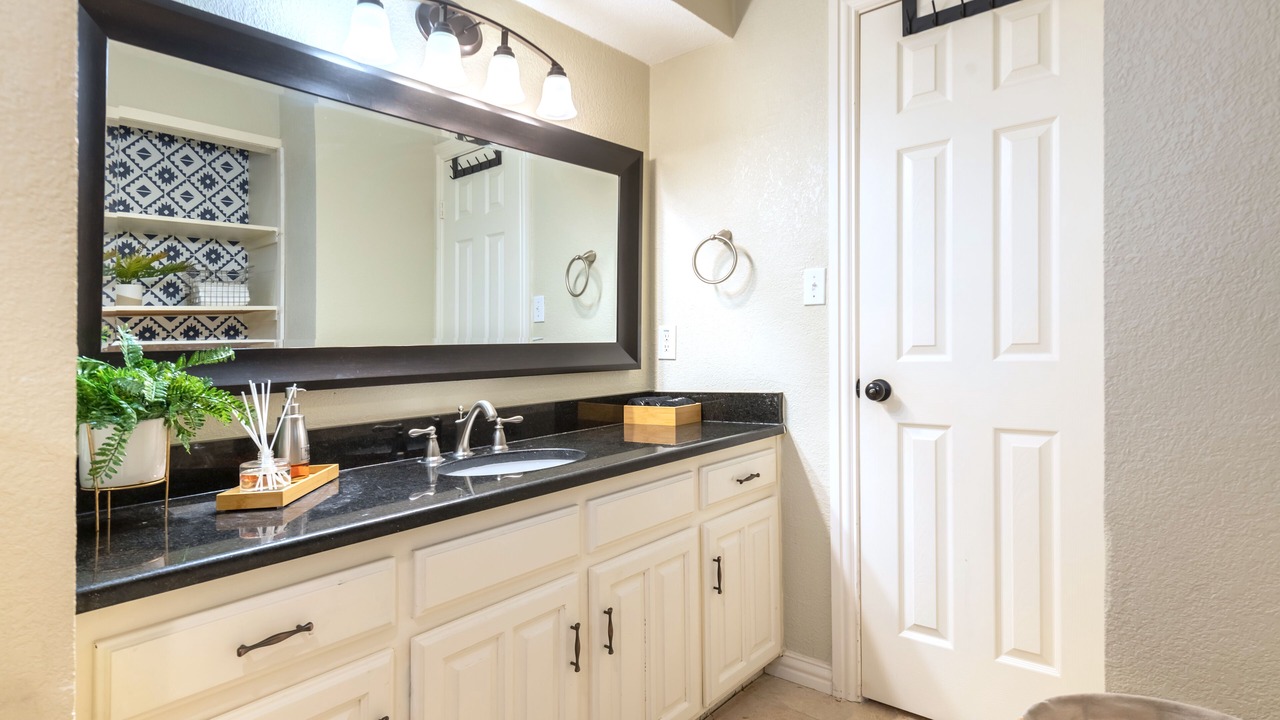 Photo of Bathroom in Southwest Carrollton