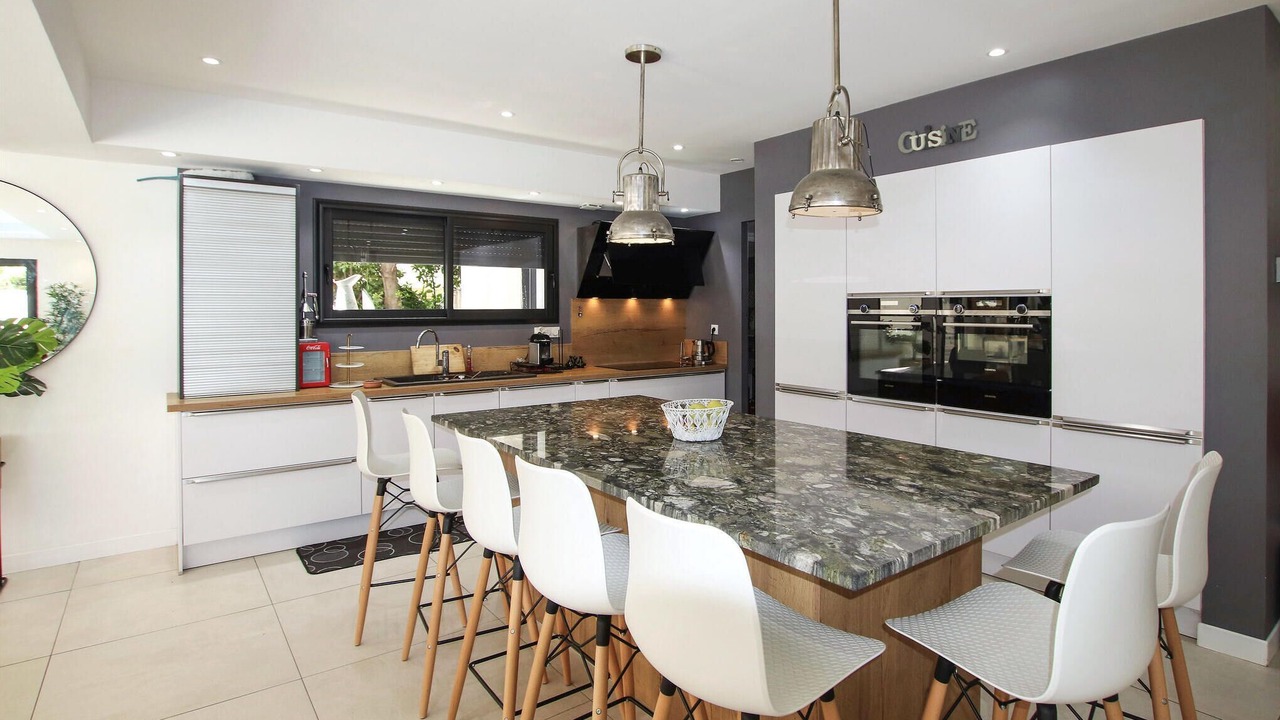 Photo of Others in Avignon