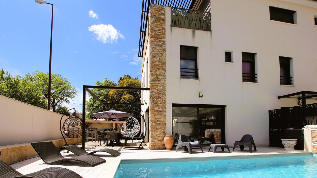 Photo of Outdoor in Avignon