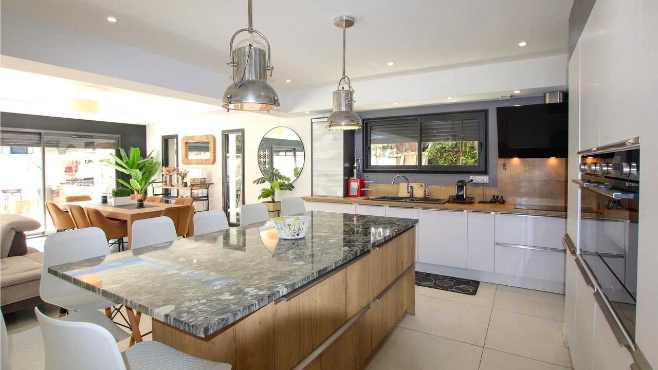 Photo of Others in Avignon