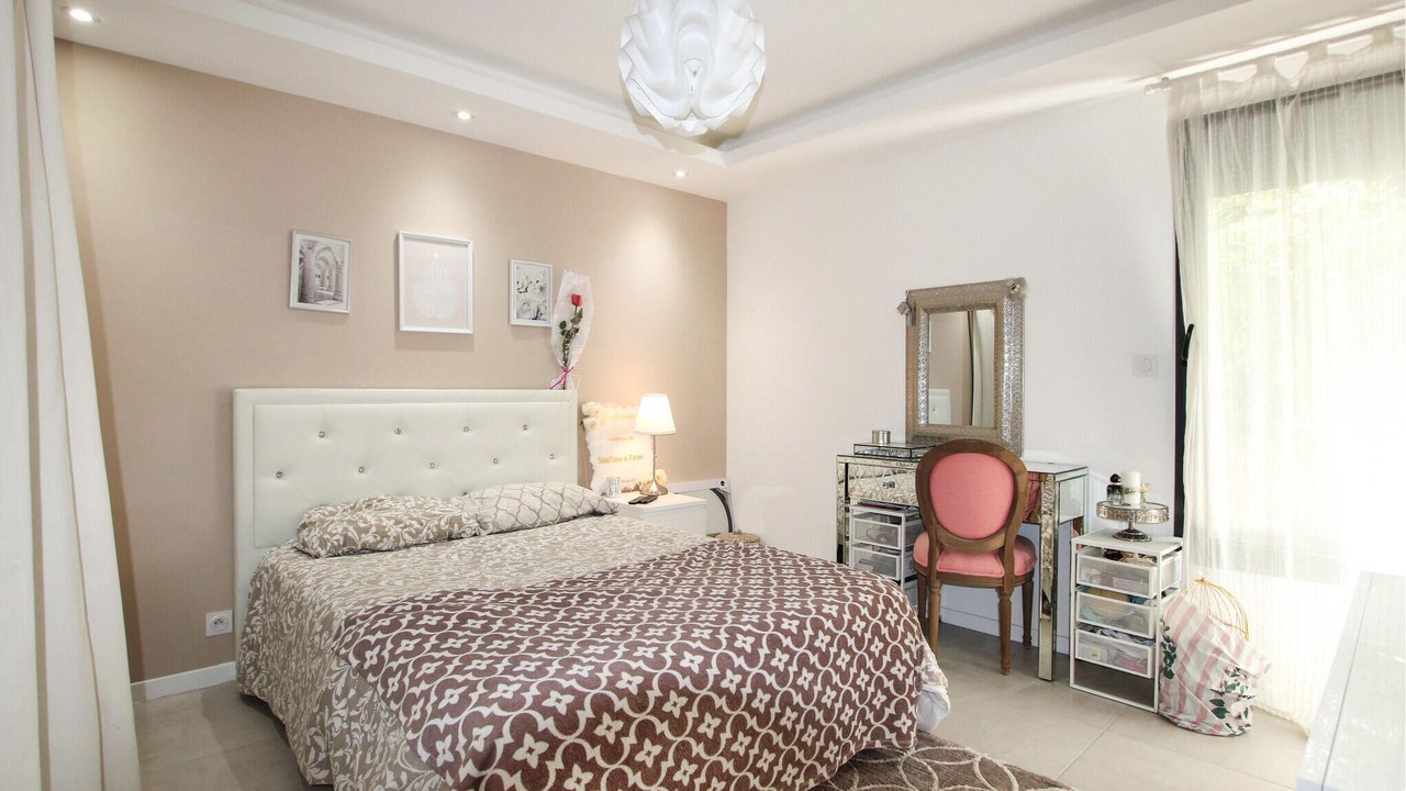 Photo of Others in Avignon